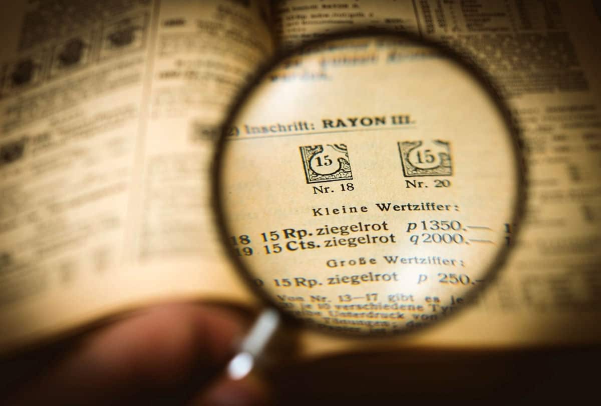 image of a large old-fashioned magnifying glass